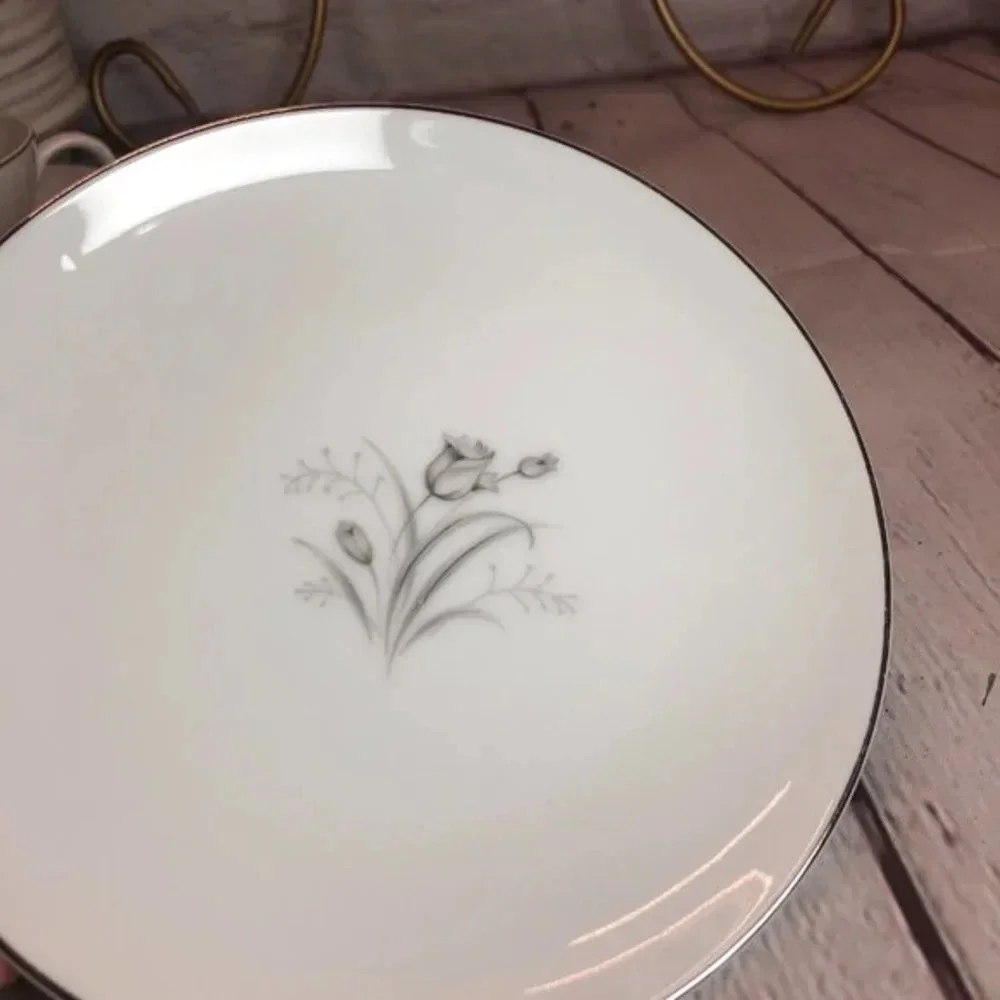 vintage fine china Creative Royal Elegance dinnerware made in Japan